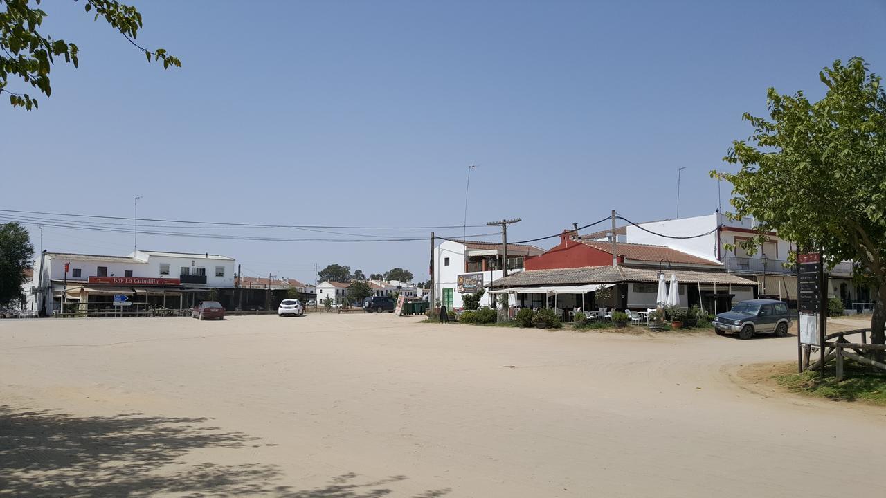 Hospederia Rural Las Buganvillas El Rocio Luaran gambar