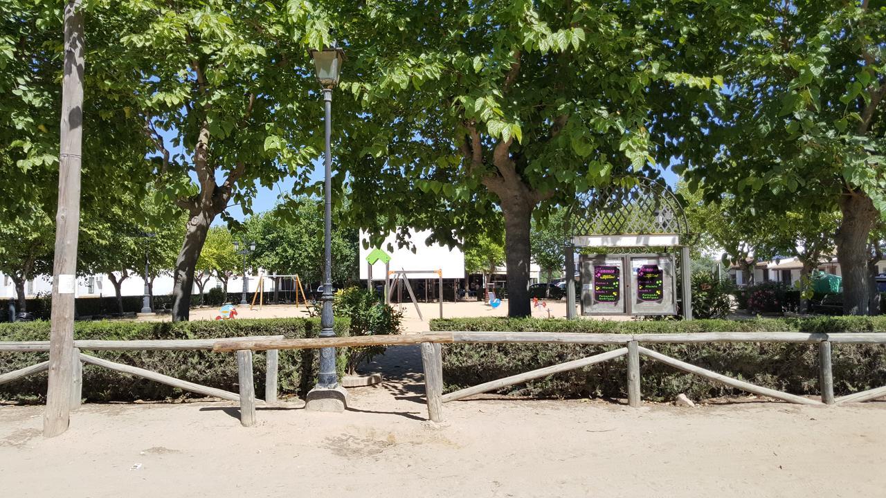 Hospederia Rural Las Buganvillas El Rocio Luaran gambar